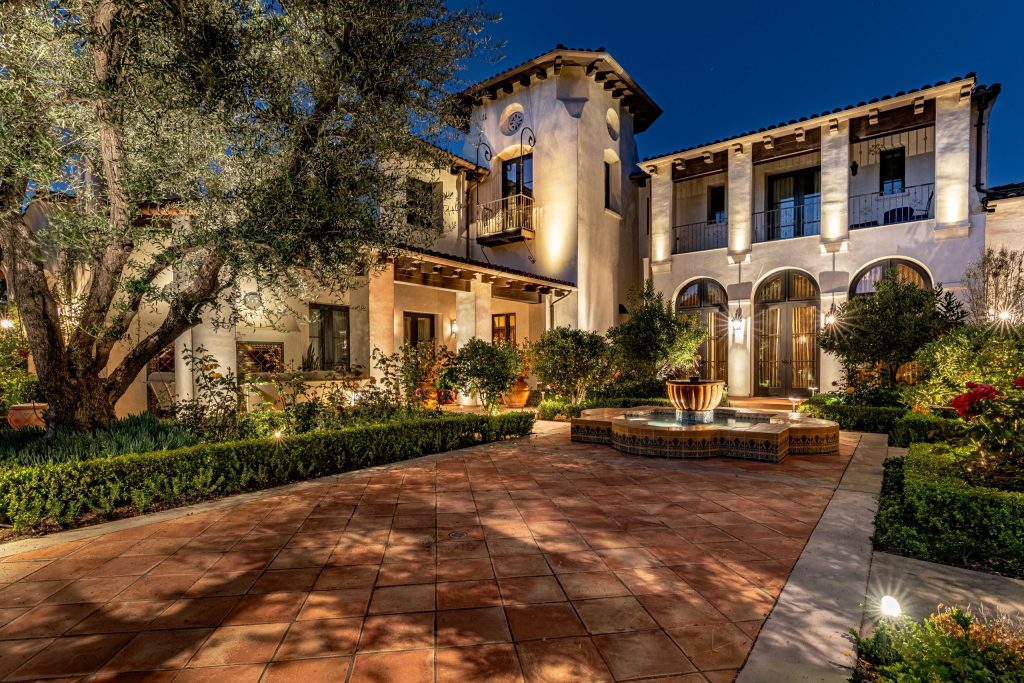 Outdoor Uplighting