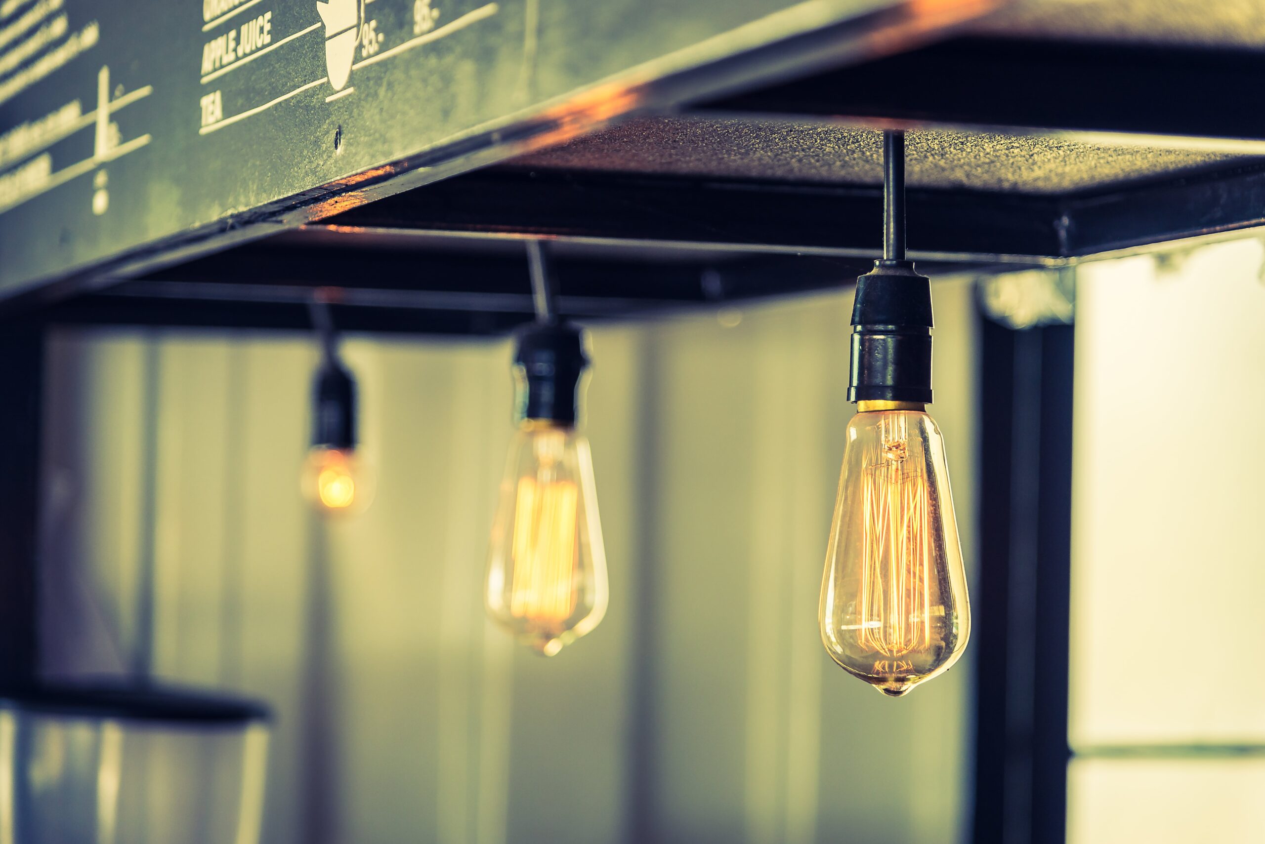 Read more about the article Outdoor Lighting Installation Cost – Complete Pricing Guide for Homeowners